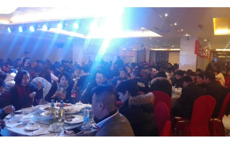 旭派電池遼寧錦州答謝會500多人參加，場面火熱...